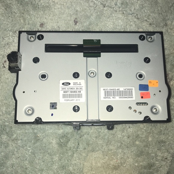 Fomoco S835Y CD338 Ford Fusion 2010 Stereo OEM Factory 2 piece XM aux cd - Picture 7 of 14